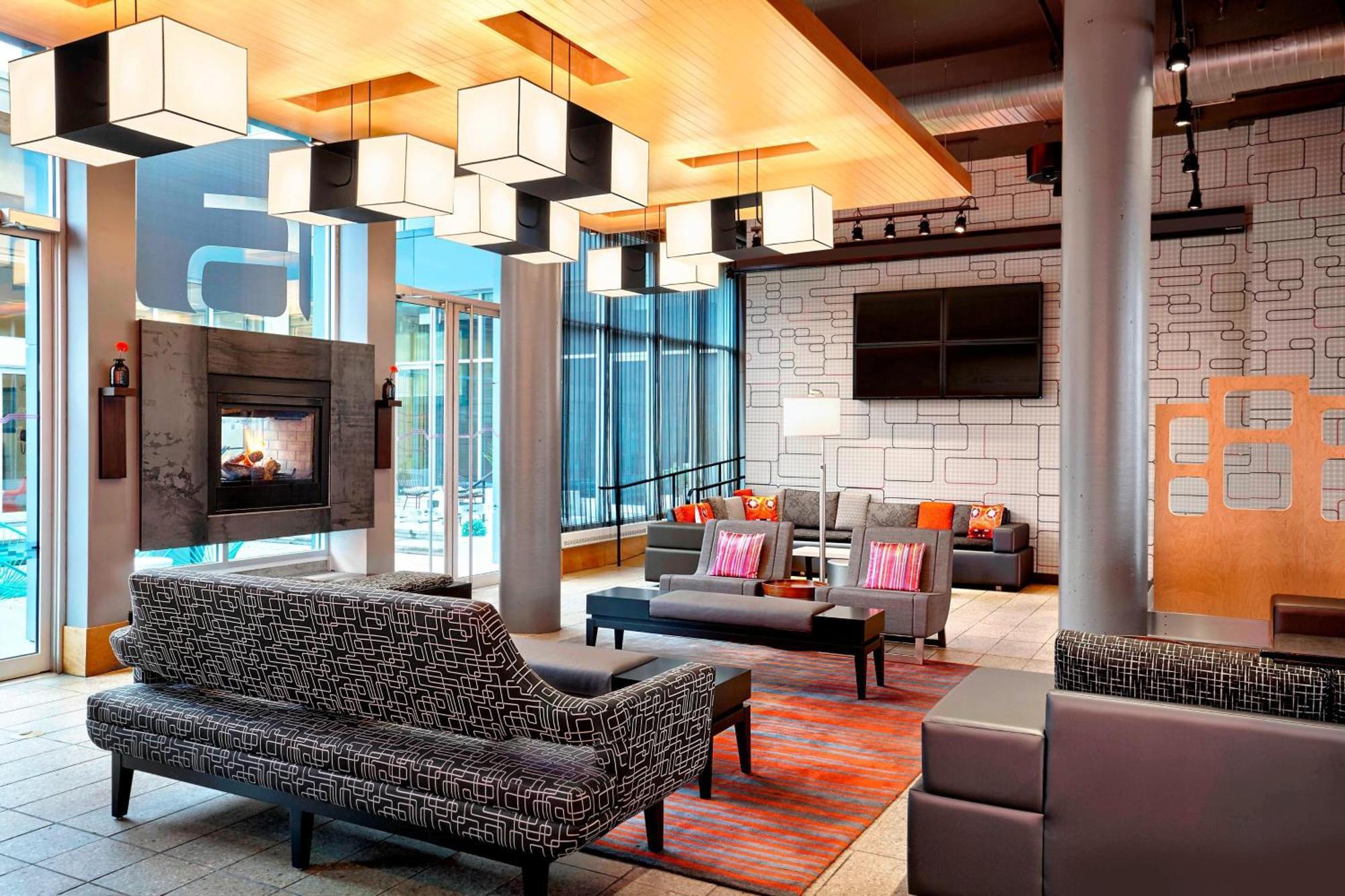 Aloft Montreal Airport Ξενοδοχείο Dorval Εξωτερικό φωτογραφία
