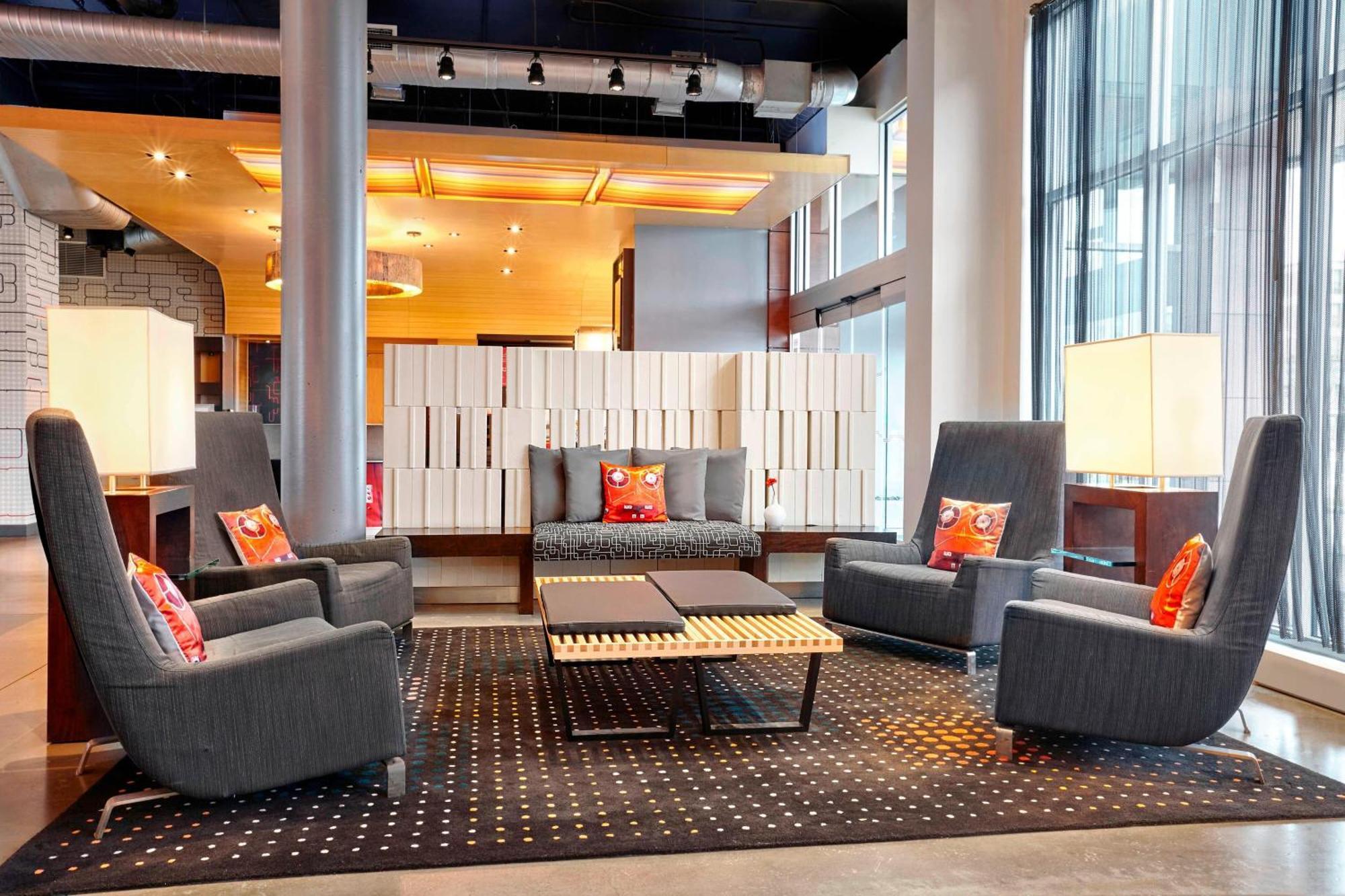 Aloft Montreal Airport Ξενοδοχείο Dorval Εξωτερικό φωτογραφία